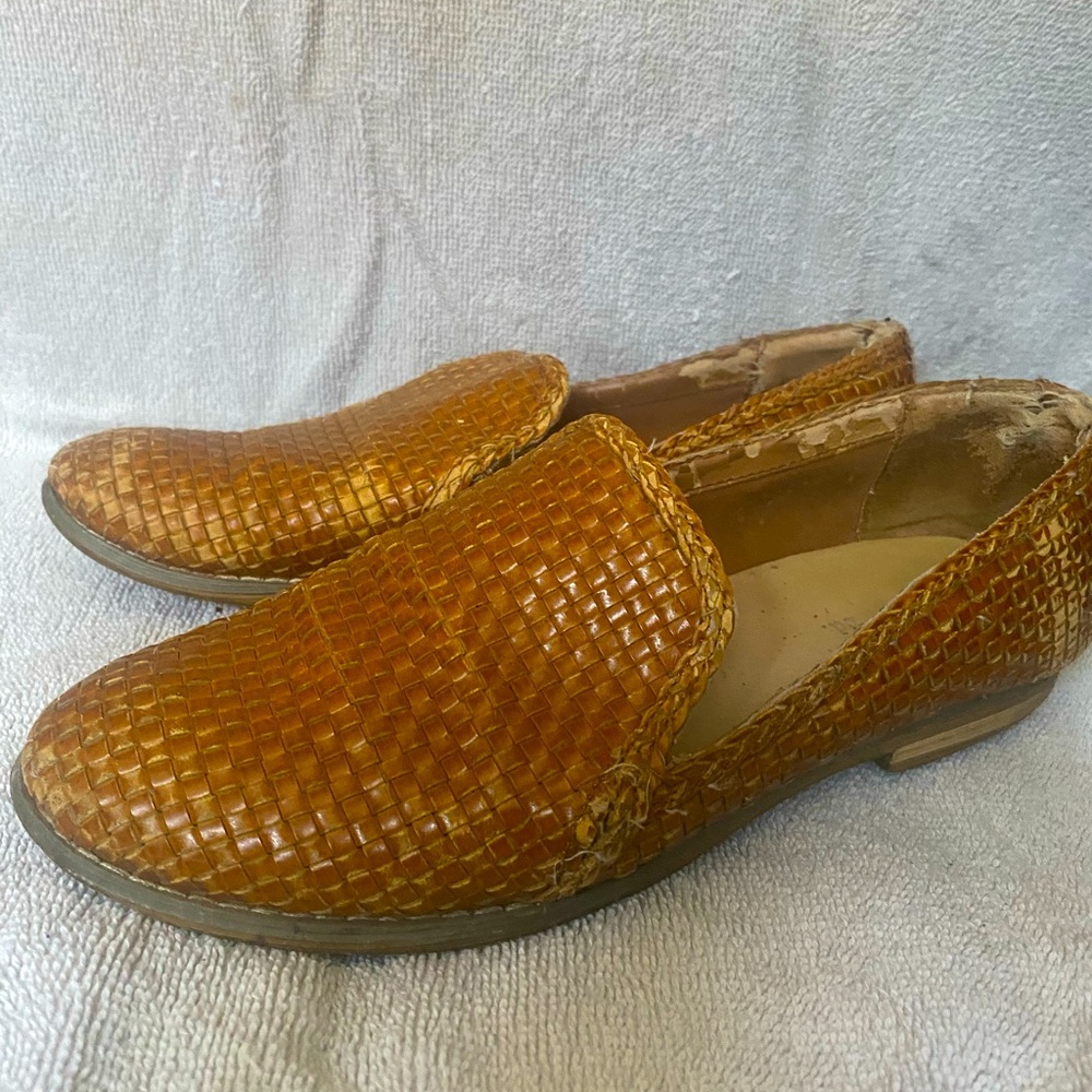 Woven Brown Loafers